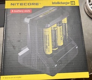 電池充電器 Nitecore i8 charger
