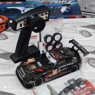 Xe đua điểu khiển mini Drift tốc độ cao Mecedes AMG GT3 1/24 KAMTOM có gyro và servo giúp xe ổn định