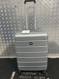 New： Delsey 26 inch luggage； Delsey 26 吋太空銀行李箱 66 x 47.5 x 26cm