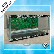 Mini aquarium for canna fish that has P 28 x H 15