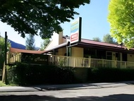 哈列特維爾雪線酒店 (The Harrietville Snowline Hotel)