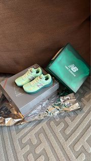 7-11 New Balance 鞋（574紅）（990綠）
