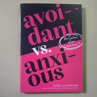 AVOIDANT VS ANXIOUS: AURELLIA SAPPHIRE