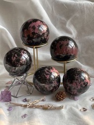 薔薇輝石球𝘙𝘩𝘰𝘥𝘰𝘯𝘪𝘵𝘦