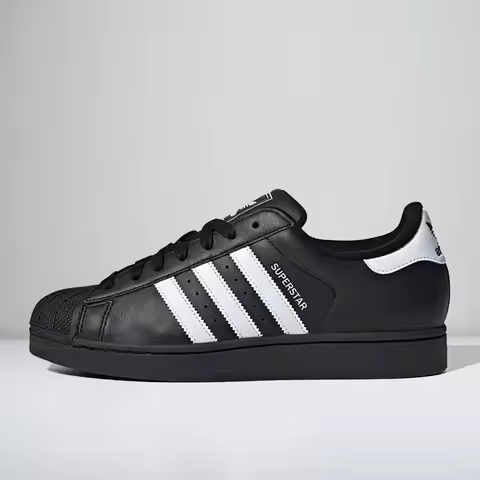 adidas Originals Superstar 2 Iconic Shell Toe Sneakers Everyday Comfort Durable Support Casual Wear 
