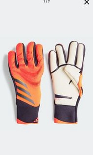 全新有紙盒龍門手套 Adidas predator pro urg 2.0