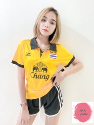 เสื้อบอลหญิง เสื้อทีมฟุตบอล เสื้อกีฬาทีมชาติไทย งานคุณภาพ ชุดเซ็ตเสื้อ+กาง 2ชิ้น ใส่สบาย