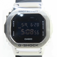 卡西歐 G-SHOCK 金屬外殼 GM-5600U-1JF 石英錶