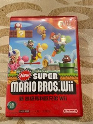 5隻Wii Game - mario, Wii sports resort, Wii fit plus,  monster Hunter 3, Wii tv party