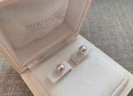 Mikimoto 裝飾著Akuya珍珠的基本耳環，也推薦作為禮物。 給人以精緻印象的永恆的朱埃裡...