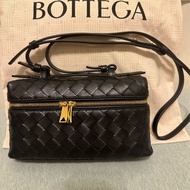 Bottega Veneta Bang Bang Vanity Case黑金 化妝包
