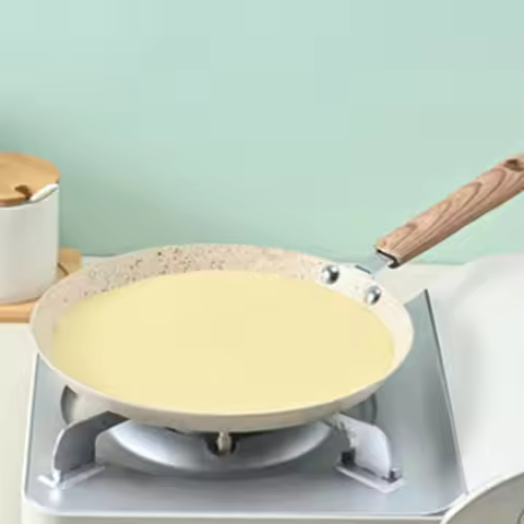 Non-Stick Crepe Pancake Pan Steak Pan Beige Wooden Handle Omelet Pan Aluminum Frying Pan Induction C
