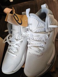 Asics Nova Surge 3 籃球鞋