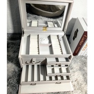 【Shang family】Ch@nel new fashionable white large logo printed leather+solid wood multi-layer jewelry