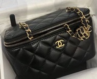 全新 22s Chanel 核桃金球 黑金長盒子 vanity long box