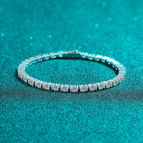 Glue platinum matte moissan bracelet, women,3.4carat moissanite, platinum PT950, outdoor travel phot