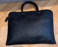 8成新Prada公事包