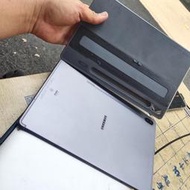 Samsung Galaxy Tab S6 - T860零件機。破屏機不含筆。可開機閃一下無畫面可充電