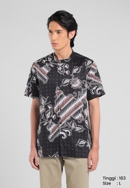 MANZONE - Kemeja Koko Shanghai Batik Lengan Pendek Pria Wangsakara Modern Fit - Black