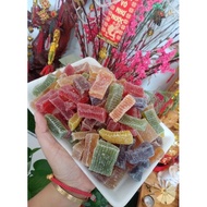 Dried seaweed mixed with flavors (seaweed jam) prevents goiter and strengthens bones