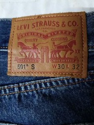 Levis ，501S型，小直筒褲