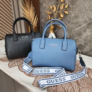 Yoshi GUESS ORIGINAL SLING BAG