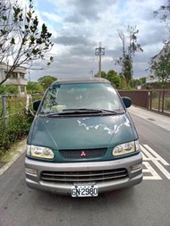 中華三菱8人座汽車