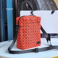 New Issey Miyake BAOBAOBAG Traveler Single shoulder crossbody bag Geometric Diamond check simple fashion womens handbag