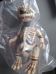 Medicom 安樂安作骨哥斯拉一期色全新 sofubi