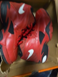 Nike Air Maestro 紅色運動鞋