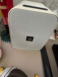 JBL 揚聲器和無線麥克風套裝
