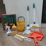 CLEANTIME 8 PCS CLEANING KIT CLEANTIME 8 PCS CLEANING KIT cleaning set pretend plays cleaning broom 