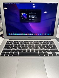 蘋果筆電  MacBook  Air  13吋  i5  4g  128g （A1466）2015年 無盒子、含充電器。外觀九成新、 整體漂亮 無明顯摔碰傷， 電池狀態、正常、循環38次、功能正常順暢。