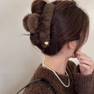 Cozy Chic Hair Clip | Plush Oversized Holder