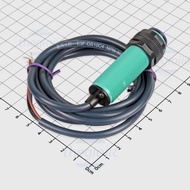 E3F-DS10C4 Obstacle Distance Sensor 3-10cm Green, NPN-NO