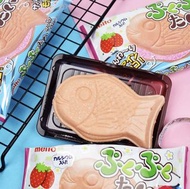 MEITO名糖🍓草莓魚型朱古力脆16.5g