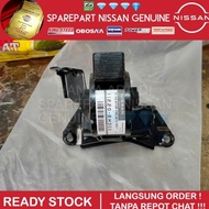 Engine mounting LH Xtrail T30 2.0 MANUAL LEFT OEM NISSAN 11220-8H300