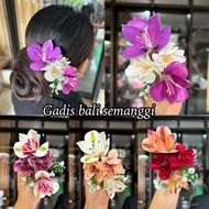 Clover gayatri/ bun flower