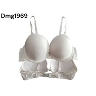 H Dmg1969 branded bra foam underwire bra Rijeck stain size 34