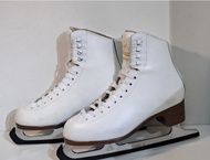 Jackson Mystique 花式溜冰鞋