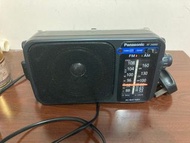 Panasonic RF 2400D 收音機