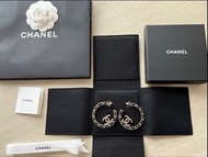 Chanel earrings 皮穿鏈耳環