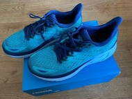 Hoka  Clifton 8 全新 US 11