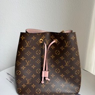 lv 花紋粉色水桶包