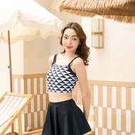 A day at the beach (b&w) 兩件式泳衣，黑白裙