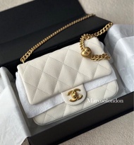 Chanel 24P 絕版白色愛心調節扣 20cm 方胖子