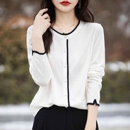 Outlet Exclusive คอกลมถักเปิด คาร์ดิเกน ผู้หญิง ฤดูใบไม้ร่วง บล็อกสีต่อต้านวัย เสื้อท่อนบน บริสุทธิ์