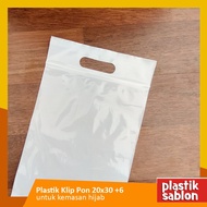 Plastic cliponnd 20x30 white or black/ Plastic headscarf size 20 x 30 cm