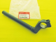 แฮนด์บังคับเลี้ยวข้างขวาแท้HONDA CBR300Rปี2014 อะไหล่แท้ศูนย์HONDA(53100-K33-D00)1ชิ้น