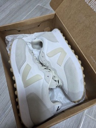 VEJA 波鞋